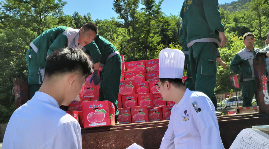 溫情端午，心系員工——匯通集團(tuán)為員工發(fā)放端午節(jié)福利